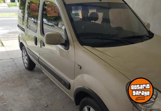 Utilitarios - Renault Kangoo Authentic Plus 2010 Diesel 240000Km - En Venta