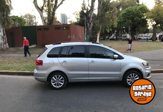 Autos - Volkswagen Suran 2016 Nafta 80000Km - En Venta