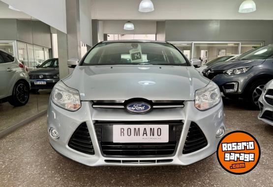 Autos - Ford Focus Titanium 5P 2014 Nafta 140000Km - En Venta