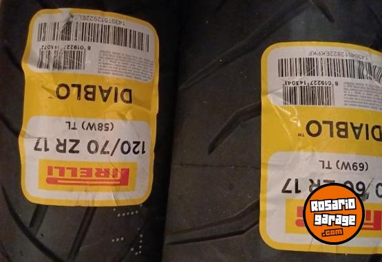 Accesorios para Motos - Juego cubiertas Pirelli Diablo 160 y 120 - En Venta