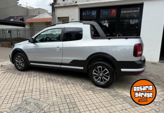 Utilitarios - Volkswagen saveiro 2018 Nafta 70000Km - En Venta