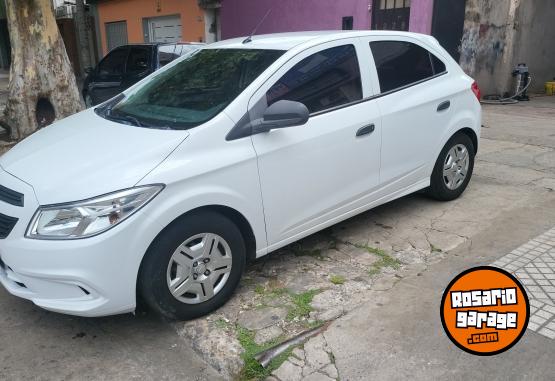 Autos - Chevrolet Onix 2017 GNC 70000Km - En Venta