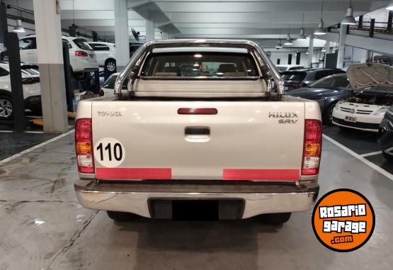 Camionetas - Toyota HILUX SRV 3.0 TDI 2006 Diesel 100000Km - En Venta