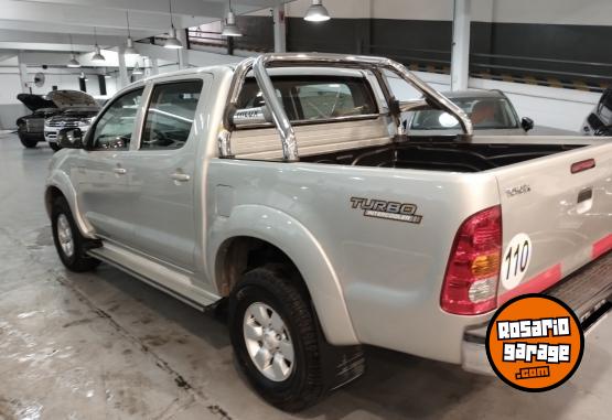 Camionetas - Toyota HILUX SRV 3.0 TDI 2006 Diesel 100000Km - En Venta