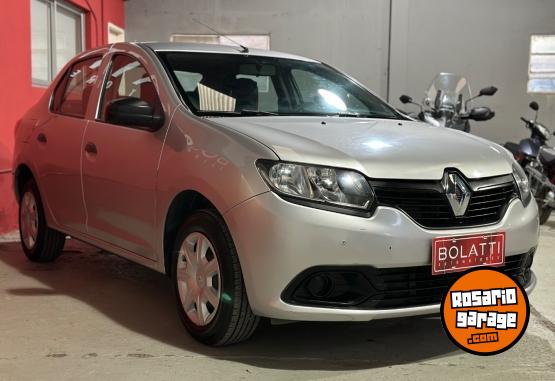 Autos - Renault Logan Ii 1.6 8V Authentiq 2017 Nafta 150000Km - En Venta