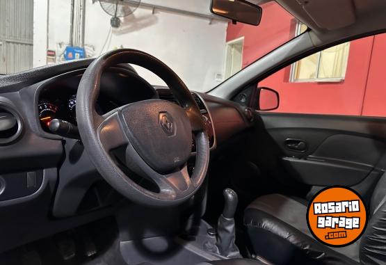 Autos - Renault Logan Ii 1.6 8V Authentiq 2017 Nafta 150000Km - En Venta