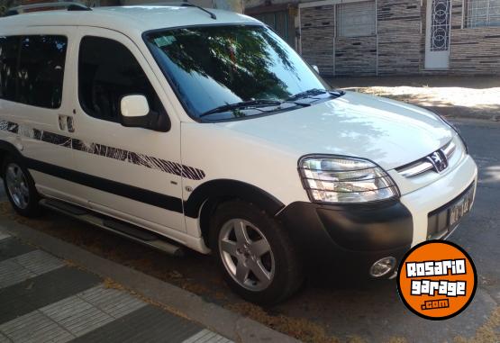 Utilitarios - Peugeot Partner 2014 Diesel 93000Km - En Venta