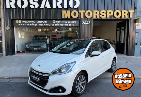 Autos - Peugeot 208 2017 Nafta 98130Km - En Venta