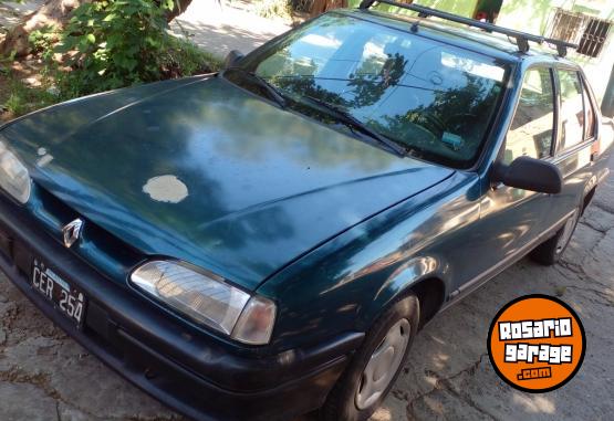 Autos - Renault Renault 19 1998 Diesel 230000Km - En Venta