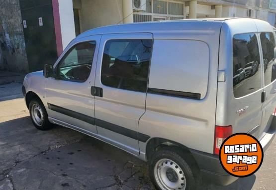 Utilitarios - Citroen Berlingo 2022 Diesel 90000Km - En Venta