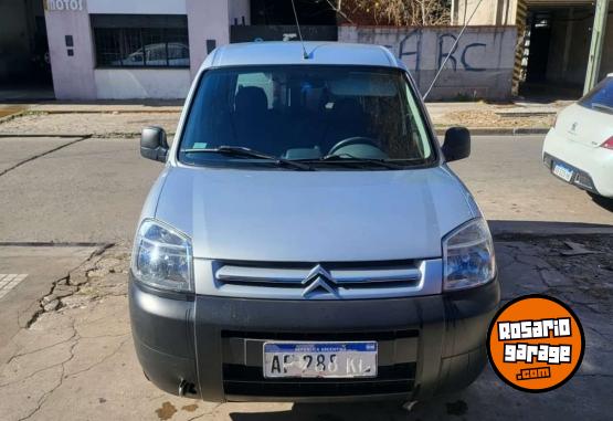 Utilitarios - Citroen Berlingo 2022 Diesel 90000Km - En Venta