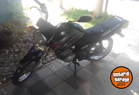 Motos - Yamaha Ybr 2015 Nafta 30000Km - En Venta