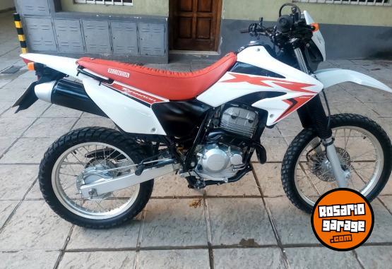 Motos - Honda XR 250 TORNADO 2020 Nafta 7500Km - En Venta