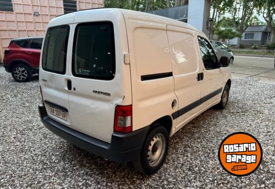 Utilitarios - Peugeot Partner Furgon 2017 Diesel 400000Km - En Venta