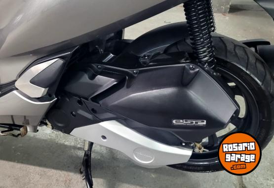 Motos - Honda PCX - elite, nmax 2019 Nafta 9000Km - En Venta