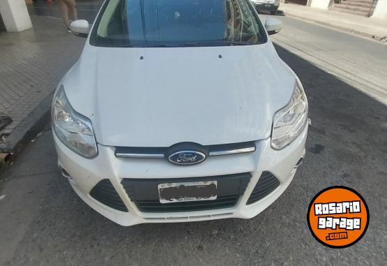 Autos - Ford Focus Se Plus 2015 Nafta 116000Km - En Venta