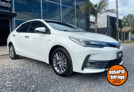 Autos - Toyota Corolla XEI pack CVT 2017 Nafta 80000Km - En Venta