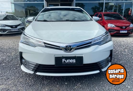 Autos - Toyota Corolla XEI pack CVT 2017 Nafta 80000Km - En Venta