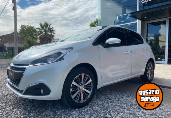 Autos - Peugeot 208 Feline 1.6 2017 Nafta 40000Km - En Venta