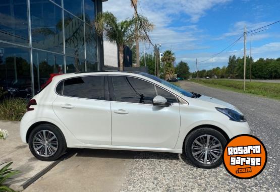 Autos - Peugeot 208 Feline 1.6 2017 Nafta 40000Km - En Venta