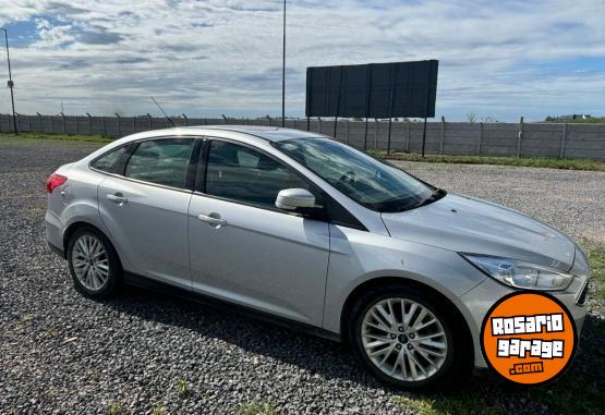 Autos - Ford focus 2015 Nafta 95000Km - En Venta