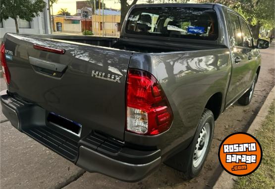 Camionetas - Toyota Hilux Dx 2.4 4x2 2024 Diesel 70Km - En Venta