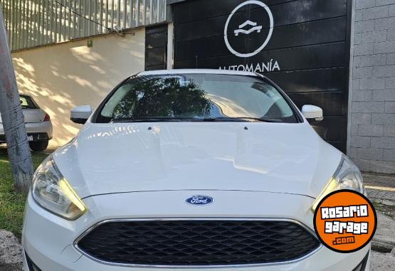 Autos - Ford Focus SE 2.0 Hatch 2017 Nafta 132000Km - En Venta