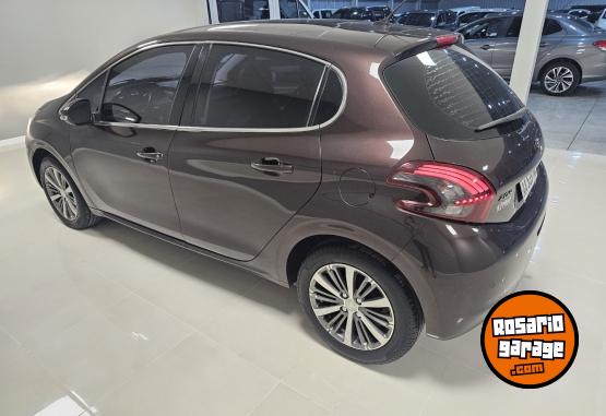 Autos - Peugeot 208 Feline Pack 2016 Nafta 79000Km - En Venta