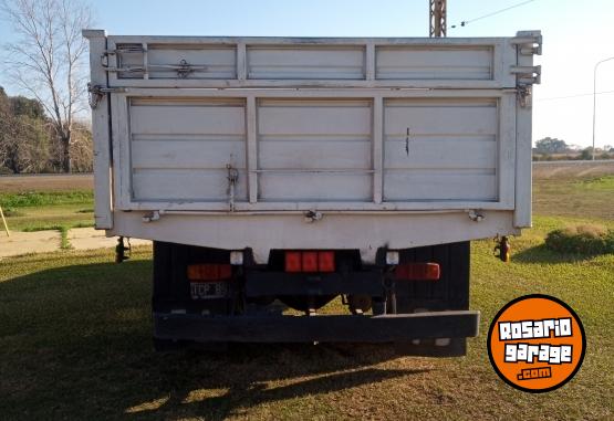 Camiones y Gras - Ford 7000 - En Venta