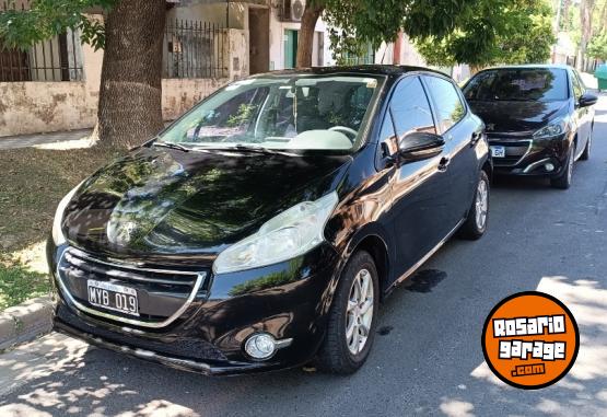 Autos - Peugeot 208 2013 Nafta 116000Km - En Venta