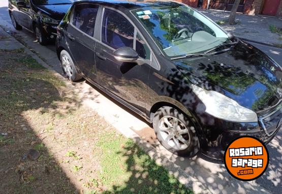 Autos - Peugeot 208 2013 Nafta 116000Km - En Venta