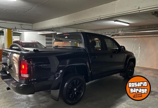 Camionetas - Volkswagen Amarok 4x4 black Edition 2017 Diesel 155000Km - En Venta