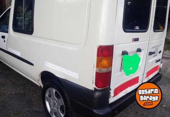 Utilitarios - Ford Courier 1998 Diesel 111111Km - En Venta