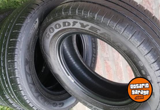 Accesorios para Autos - 4 Cubiertas Goodyear - En Venta