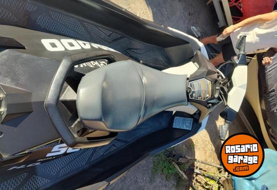 Embarcaciones - Moto de agua Sea doo spark 90hp - En Venta