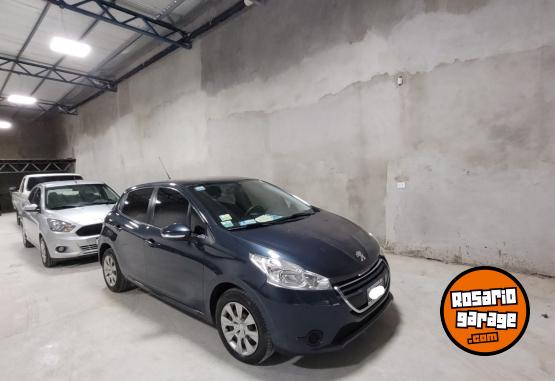 Autos - Peugeot 208 2013 Nafta 90000Km - En Venta