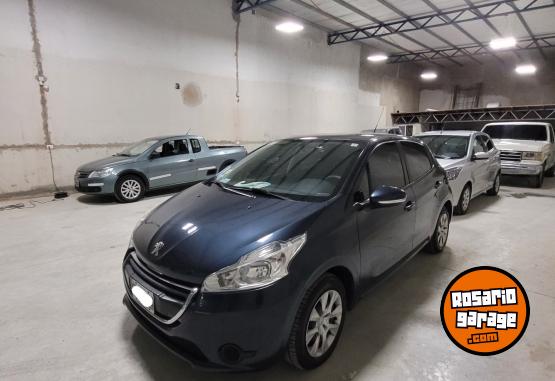 Autos - Peugeot 208 2013 Nafta 90000Km - En Venta