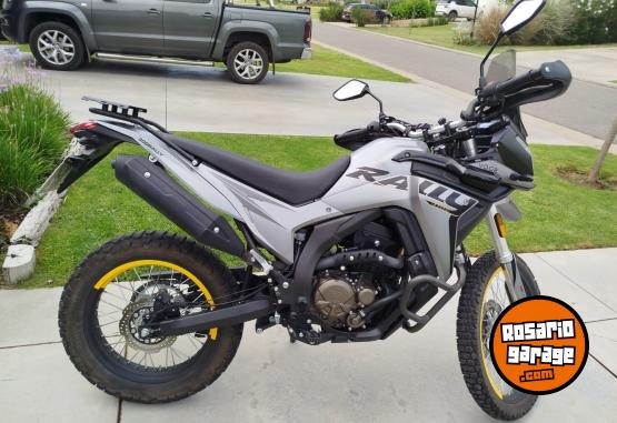 Motos - Voge RALLY 300 2024 Nafta 8200Km - En Venta