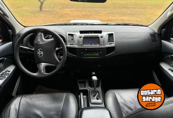 Camionetas - Toyota Hilux srv 4x4 A/T 2014 Diesel 201000Km - En Venta