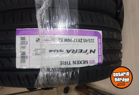 Accesorios para Autos - Cubierta Nexen tire 225 45 17 - En Venta