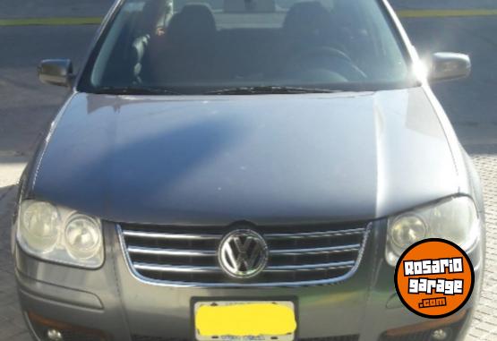 Autos - Volkswagen Bora 2008 Nafta 244000Km - En Venta