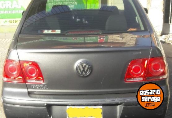 Autos - Volkswagen Bora 2008 Nafta 244000Km - En Venta