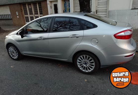 Autos - Ford Fiesta 1.6L SE PLUS 2016 GNC 140000Km - En Venta