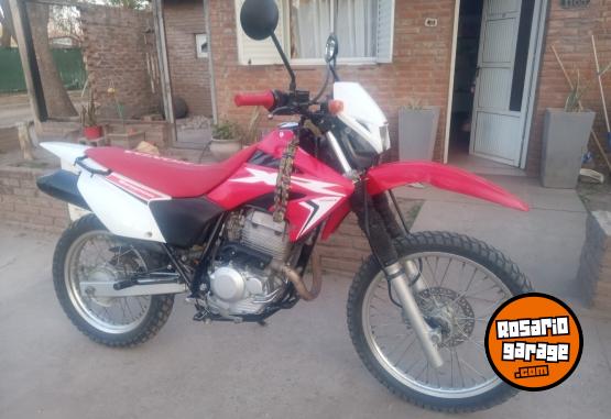 Motos - Honda Tornado 250 2014 Nafta 28000Km - En Venta