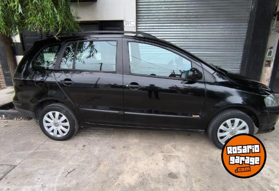 Autos - Volkswagen Suran 2009 Nafta 226000Km - En Venta