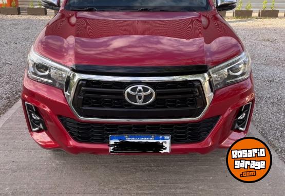 Camionetas - Toyota Hilux SRX 2019 Diesel 149000Km - En Venta