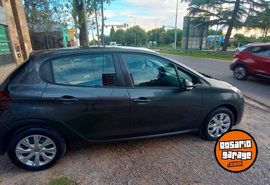 Autos - Peugeot 208 FIESTA ETIOS 308 2019 Nafta 60000Km - En Venta