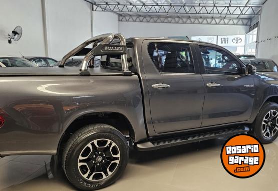 Camionetas - Toyota Hilux Srx 4x2 Automtico 2022 Diesel 42000Km - En Venta