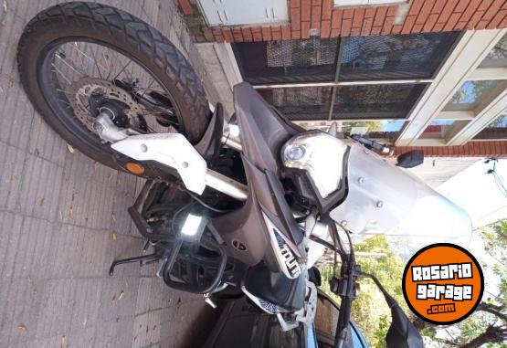 Motos - Corven Touring 250 triax 2021 Nafta 15000Km - En Venta