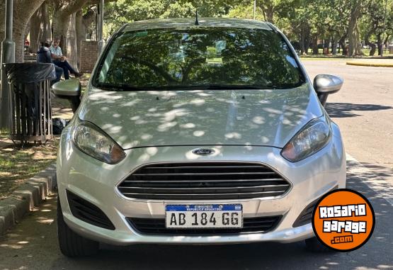 Autos - Ford Fiesta S 2017 Nafta 79800Km - En Venta